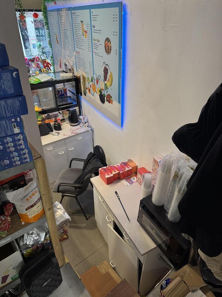 Erleben Sie die exklusive Chance: Kleiner Laden, große Wirkung in WF´s historischer Altstadt zimmer