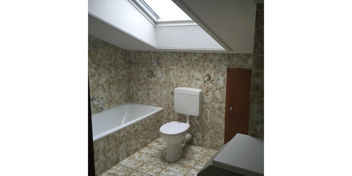 Dachgeschoßwohnung Salzgitter Ortschaft Südost - 3 Zimmer, 63 m&sup2;, 105.000&euro; | Angebot:25049456