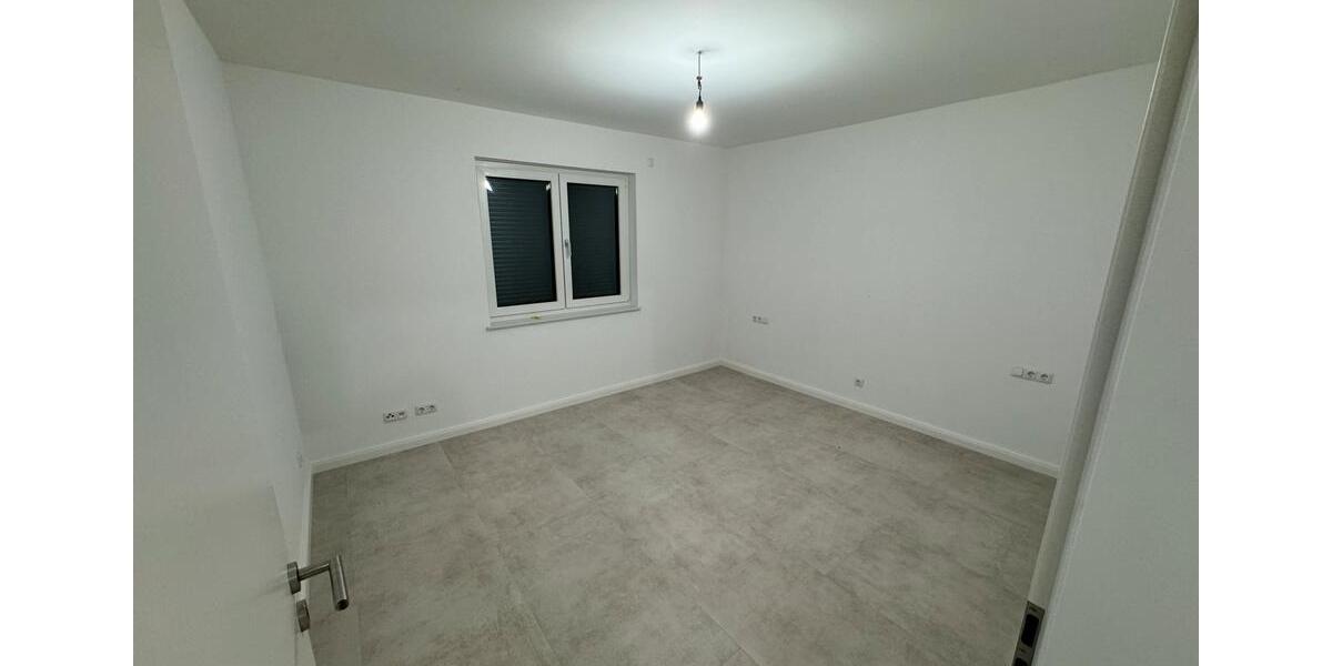 Erdgeschoßwohnung Peine - 3.5 Zimmer, 90 m&sup2;, 1.000&euro; | Angebot:26394113