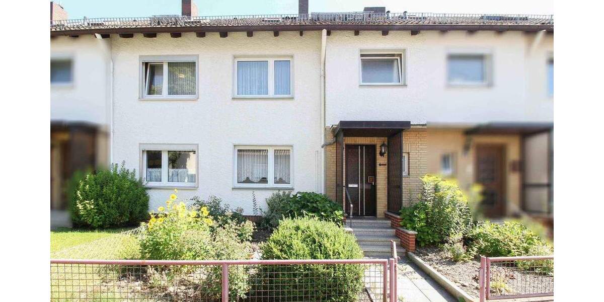 Handwerker aufgepasst. Reihenmittelhaus mit Blick aufs Feld in Bodenburg 5 zimmer