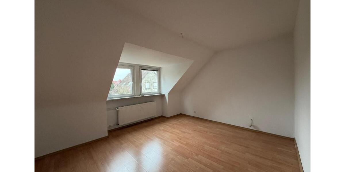 Dachgeschoßwohnung Braunschweig Lehndorf-Watenbüttel - 3 Zimmer, 70 m&sup2;, 631&euro; | Angebot:26062271