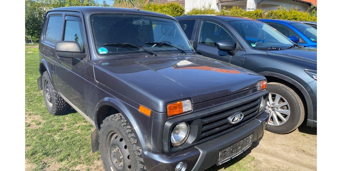 Lada Niva 37.000 km 13.950 &euro; Goslar 38644