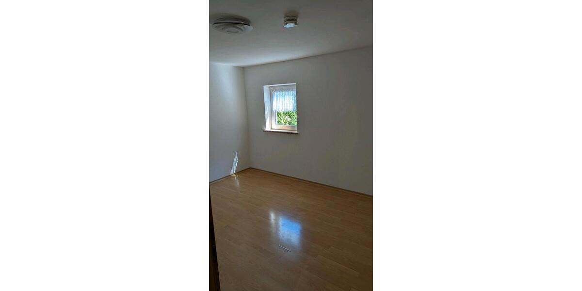 Etagenwohnung Salzgitter Ortschaft Südost - 5.5 Zimmer, 101 m&sup2;, 1.100&euro; | Angebot:26442183