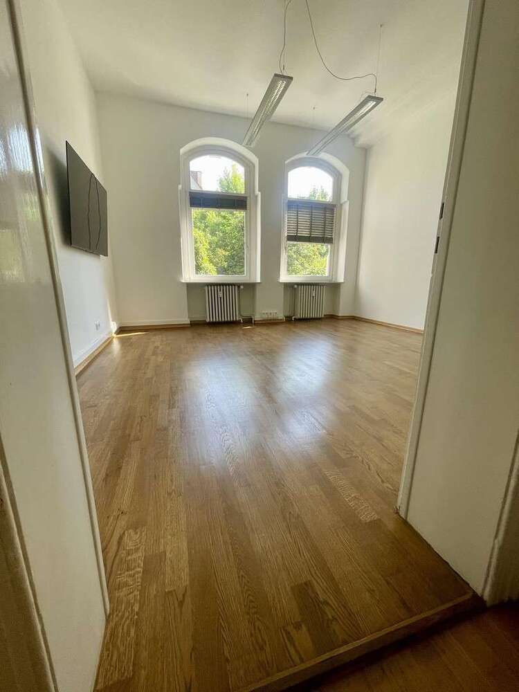 Büro in Braunschweig 2.700 € 225 m²