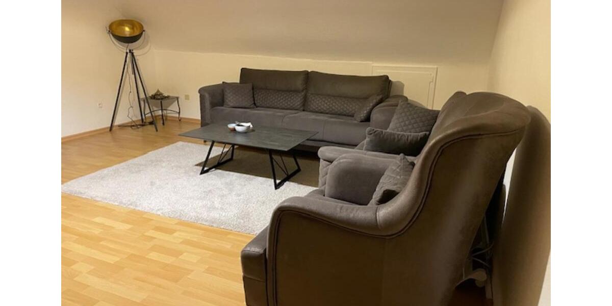 Dachgeschoßwohnung Bad Salzdetfurth - 3 Zimmer, 85 m&sup2;, 750&euro; | Angebot:25198598