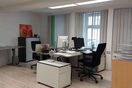 Büro in Usingen 745 € 93.18 m²
