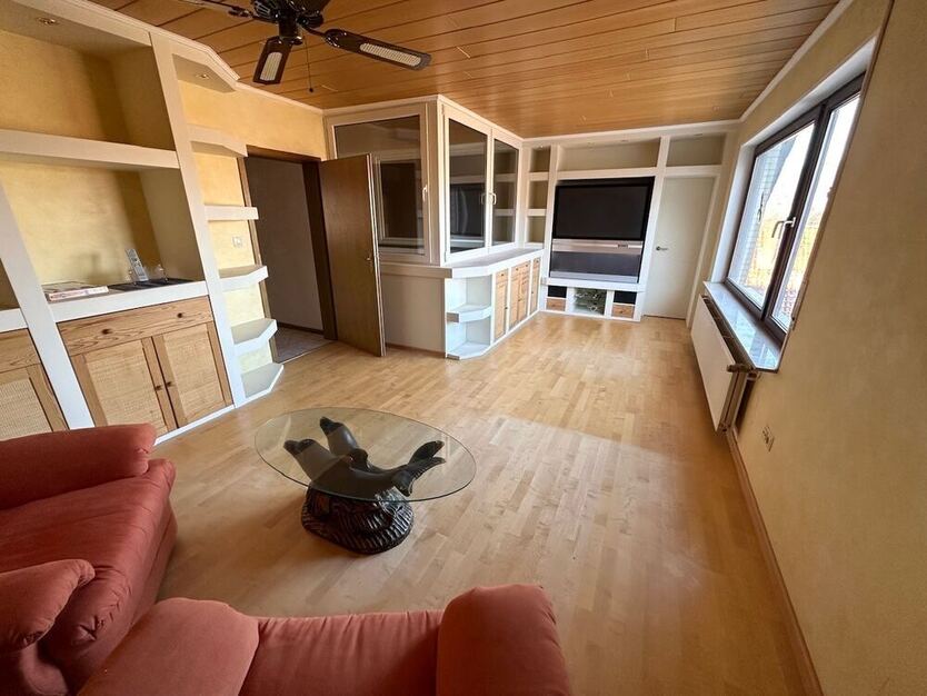 Großzügiges Wohnen mit tollem Weitblick 9 zimmer