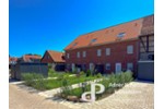 **STILVOLL WOHNEN AUF HISTORISCHEM HOF: MODERNES REIHENHAUS IN DIREKTER OKERNÄHE** - Reihenendhaus Braunschweig Heidberg-Melverode | Angebot:27242818