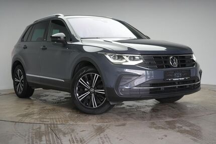 VW Tiguan 64.000 km 23.990 &euro; Braunschweig 38110