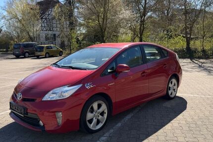Toyota Prius 71.000 km 9.900 &euro; Braunschweig 38116