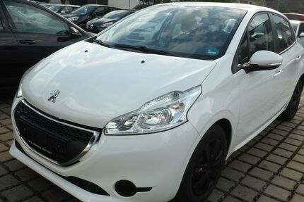Peugeot 208 96.000 km 5.490 € Wolfenbüttel 38304
