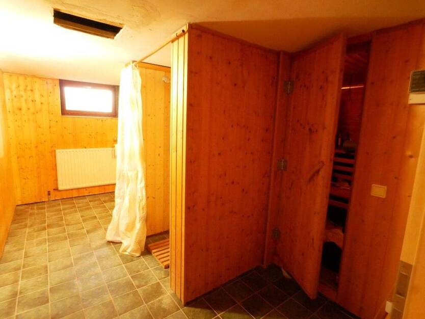 Einfamilienhaus in Traumlage mit großem Grundstück