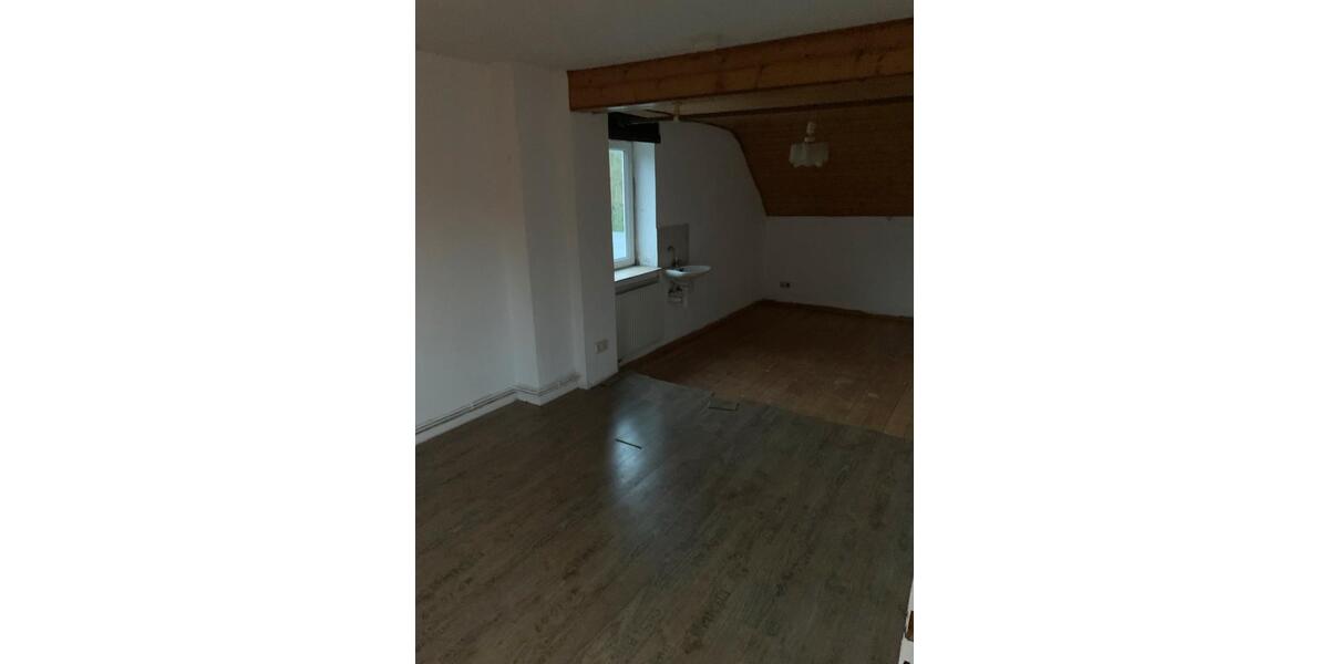 Einfamilienhaus Baddeckenstedt - 7 Zimmer, 150 m&sup2;, 135.000&euro; | Angebot:26091120