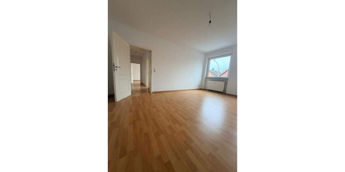 Etagenwohnung Sickte Obersickte - 5 Zimmer, 110 m&sup2;, 1.090&euro; | Angebot:25361336