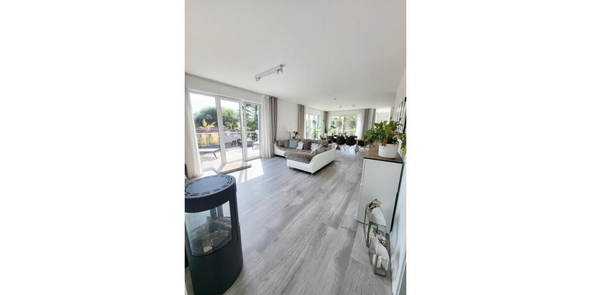 Exklusive Penthouse Wohnung - 180m² - Ruhige Lage - Dachterrasse 5 zimmer