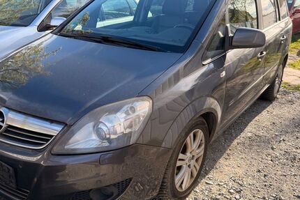 Opel Zafira 248.000 km 2.350 &euro; Adersheim 38304