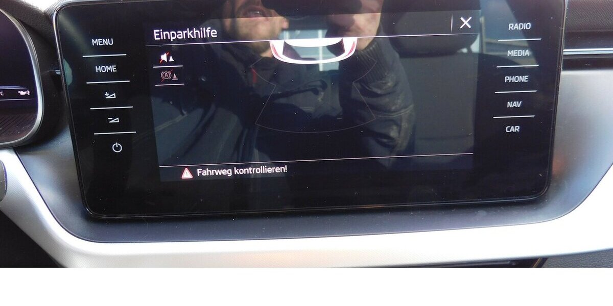 Skoda Kamiq 1.0 AmbitionTSI BMT Navi Klima 12.800 km 17.990 &euro; Vordorf 38533