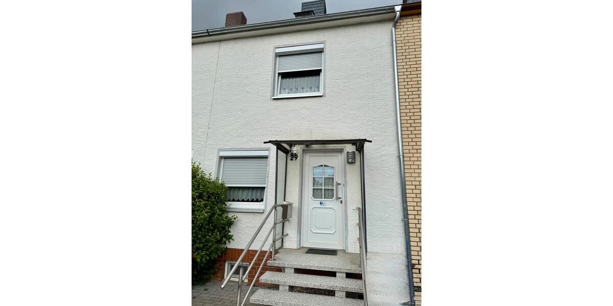 Reihenhaus Hildesheim Itzum-Marienburg - 5 Zimmer, 83 m&sup2;, 240.000&euro; | Angebot:26034036