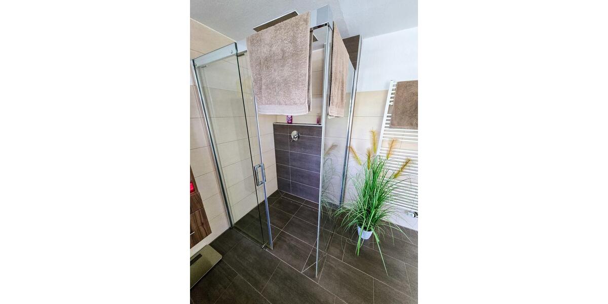 Reihenhaus Salzgitter - 3 Zimmer, 94 m&sup2;, 280.000&euro; | Angebot:27165614