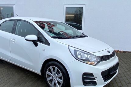 Kia Rio 129.000 km 6.990 &euro; Goslar 38644