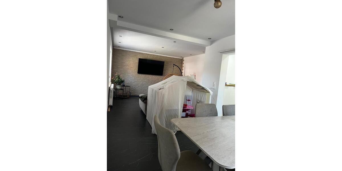 Erdgeschoßwohnung Ilsede - 3 Zimmer, 85 m&sup2;, 700&euro; | Angebot:24754488