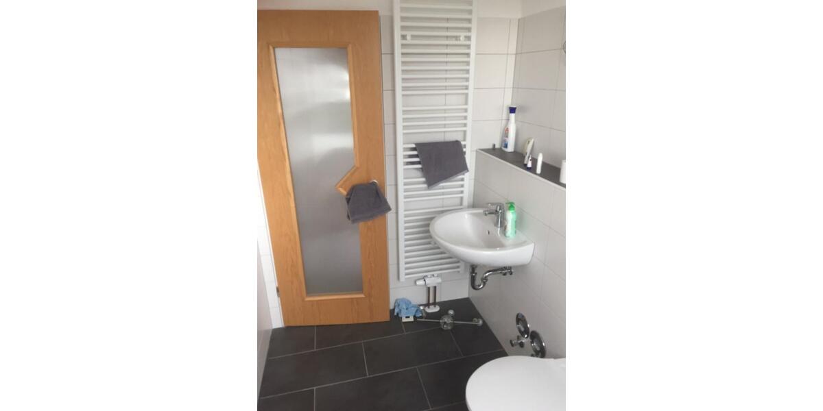 Dachgeschoßwohnung Liebenburg - 2.5 Zimmer, 72 m&sup2;, 370&euro; | Angebot:25164353