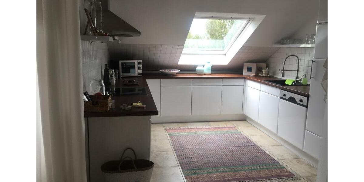 Moderne 2 Zimmer Dachgeschoss Wohnung mit großer Loggia 2 zimmer