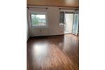 Helle 3 Zimmer Wohnung mit Balkon