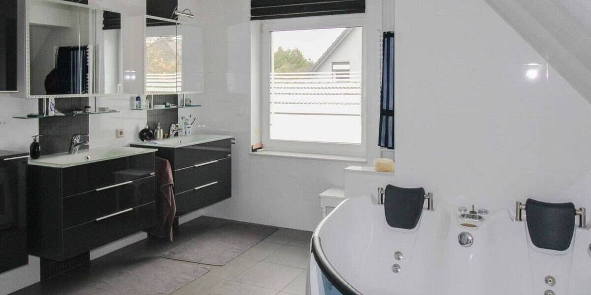 Einfamilienhaus Braunschweig Weststadt - 8 Zimmer, 394 m&sup2;, 599.000&euro; | Angebot:26451289