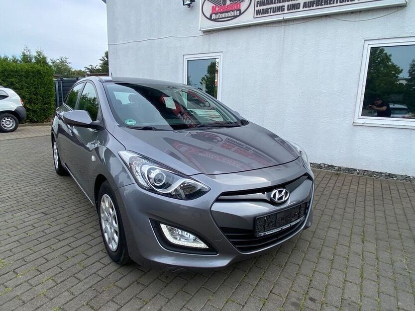 i30