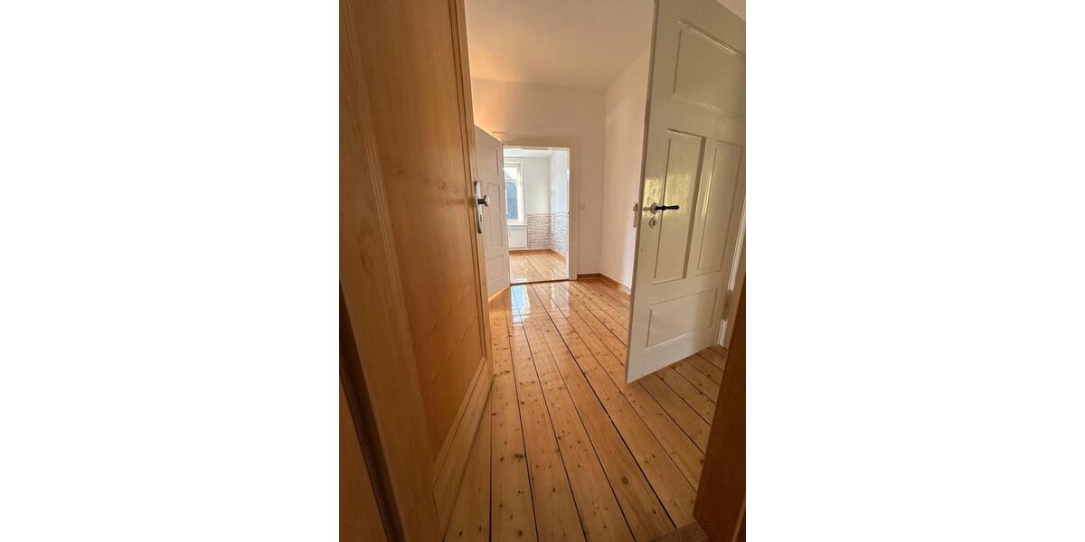 Dachgeschoßwohnung Hildesheim - 3 Zimmer, 71 m&sup2;, 570&euro; | Angebot:25060506