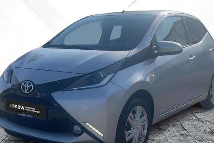 Toyota Aygo 95.500 km 7.105 &euro; Goslar 38644