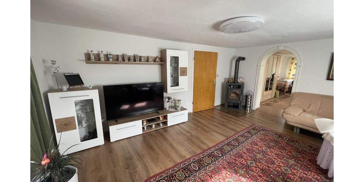 1-2 Familienhaus mit viel Potential 1 zimmer
