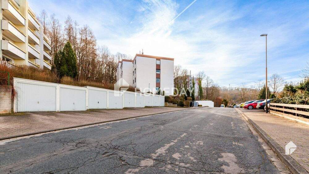 Erbbaurecht: Gemütliche Etagenwohnung mit Wintergarten in gefragter Umgebung von Bad Salzdetfurth 2 zimmer