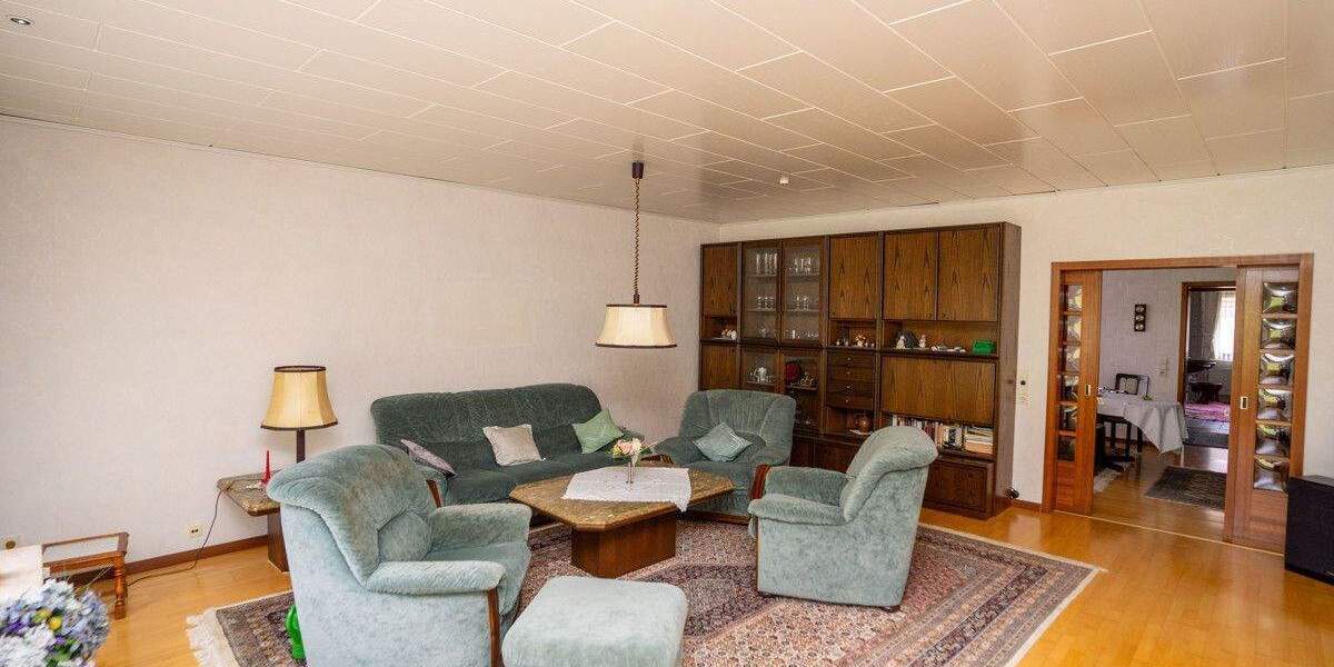 Doppelhaushälfte Liebenburg Groß Döhren - 9 Zimmer, 220 m&sup2;, 195.000&euro; | Angebot:25799585
