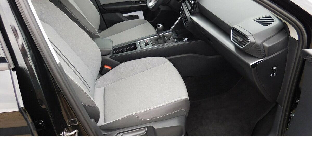 Seat Leon 1.0 Style TSI BMT LED Klima Navi 16.600 km 17.990 &euro; Vordorf 38533