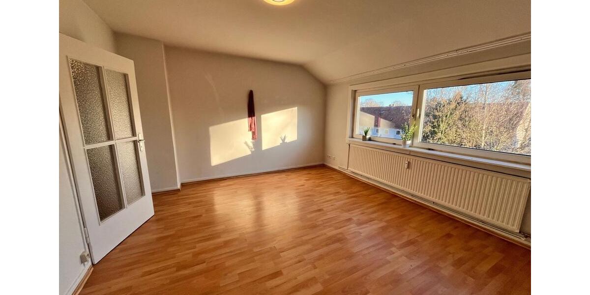 Dachgeschoßwohnung Salzgitter Ortschaft Südost - 3 Zimmer, 52 m&sup2;, 295&euro; | Angebot:22640301
