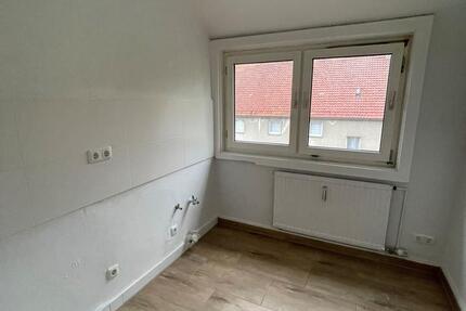 Gemütliche Dachgeschosswohnung mit Küche 3 zimmer