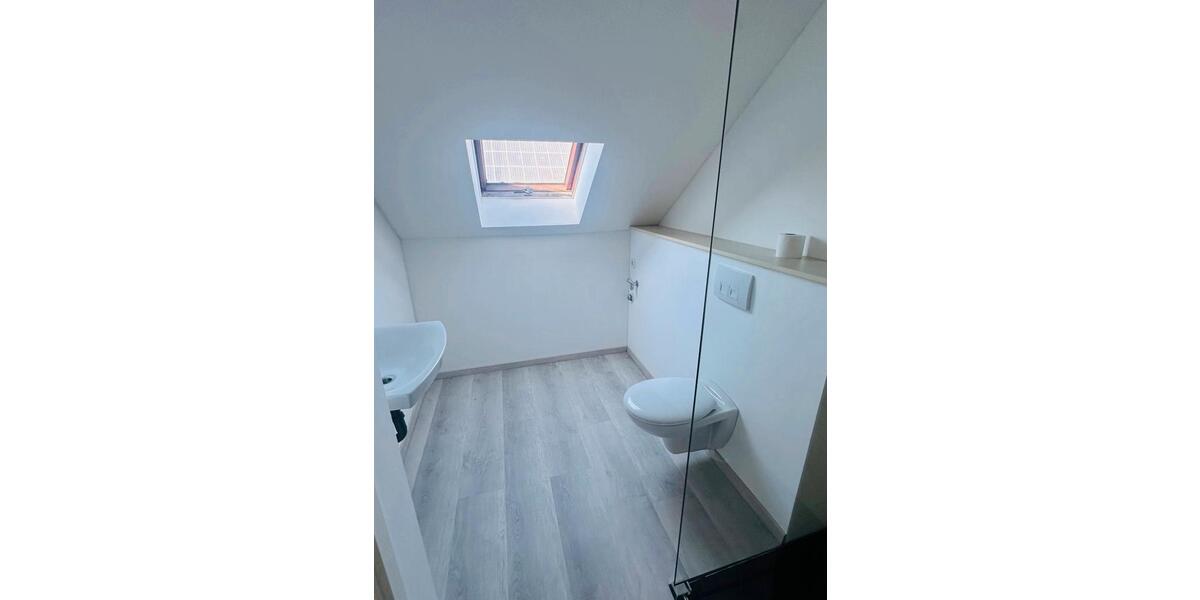 Zu vermieten: Ein-Zweifamilienhaus mit Garten 6 zimmer