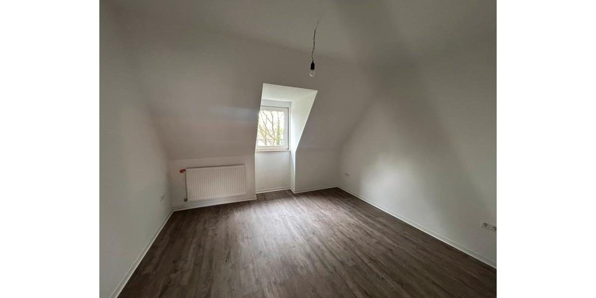 Dachgeschoßwohnung Braunschweig Südstadt- Rautheim- Mascherode - 3 Zimmer, 42 m&sup2;, 433&euro; | Angebot:26204397