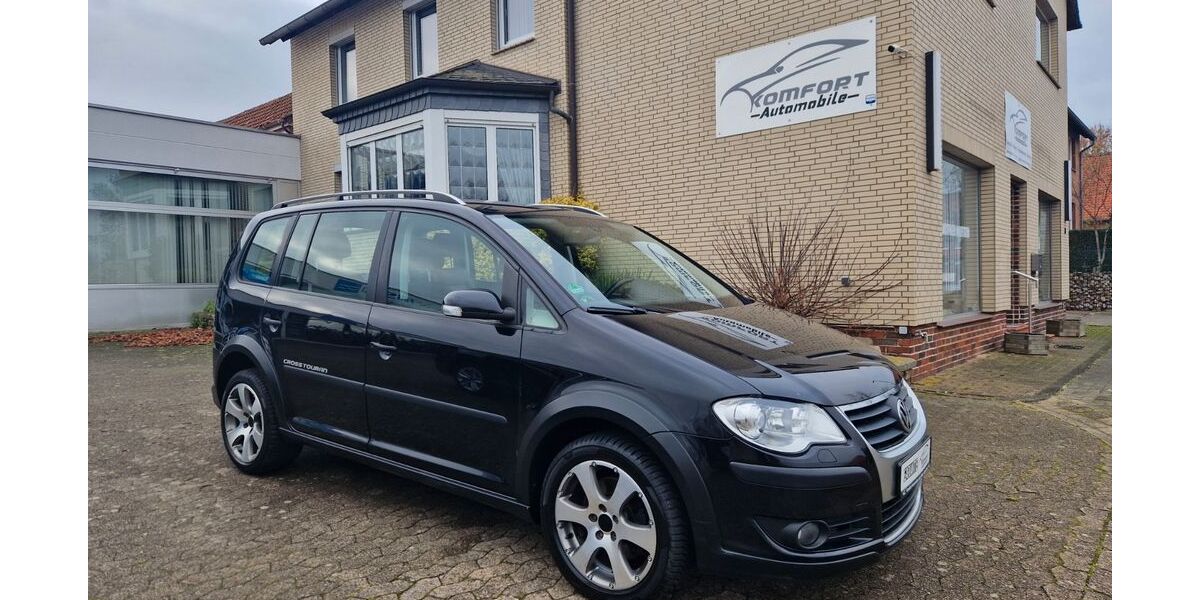 VW Touran 178.324 km 5.499 € Ilsede 31246