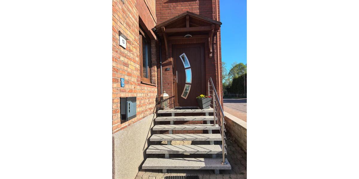 Einfamilienhaus Ilsede Adenstedt - 7 Zimmer, 180 m&sup2;, 280.000&euro; | Angebot:26300008