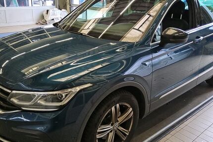 VW Tiguan 244.631 km 14.990 &euro; Braunschweig 38122