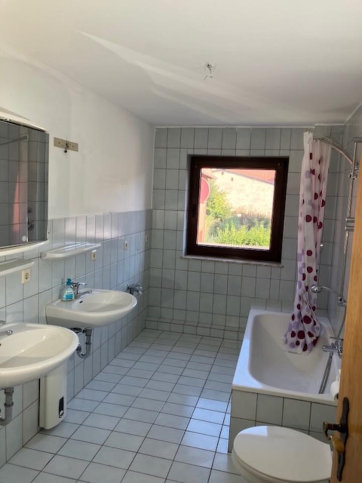 3,5 Zimmerwohnung, Gartenmitbenutzung, Gäste-WC
