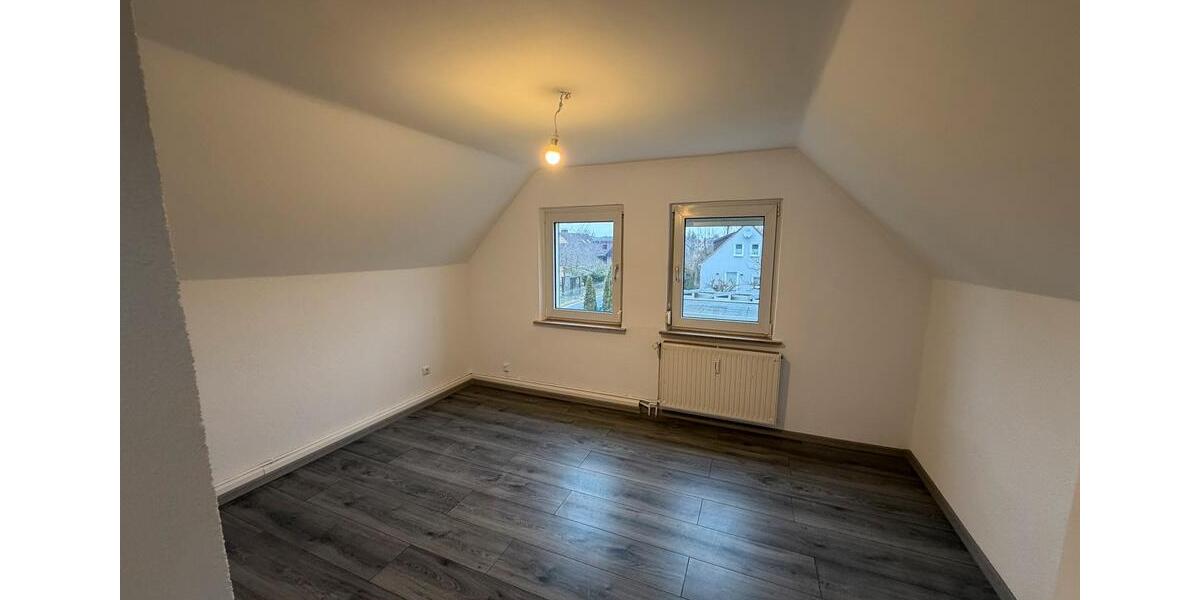 Doppelhaushälfte Braunschweig Wabe-Schunter-Beberbach - 3 Zimmer, 90 m&sup2;, 1.500&euro; | Angebot:26143030