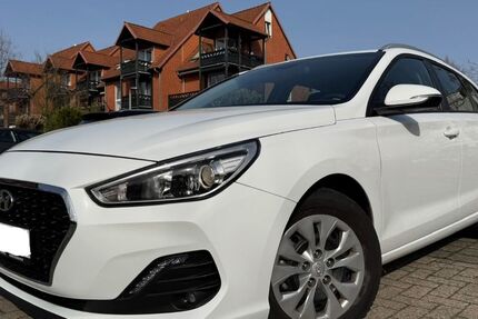 Hyundai i30 6.879 km 12.990 &euro; Harsum 31177
