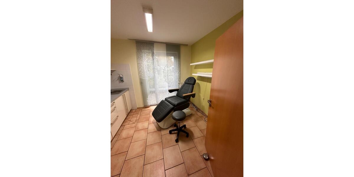 Kleiner Behandlungsraum in Gemeinschaftspraxis zimmer