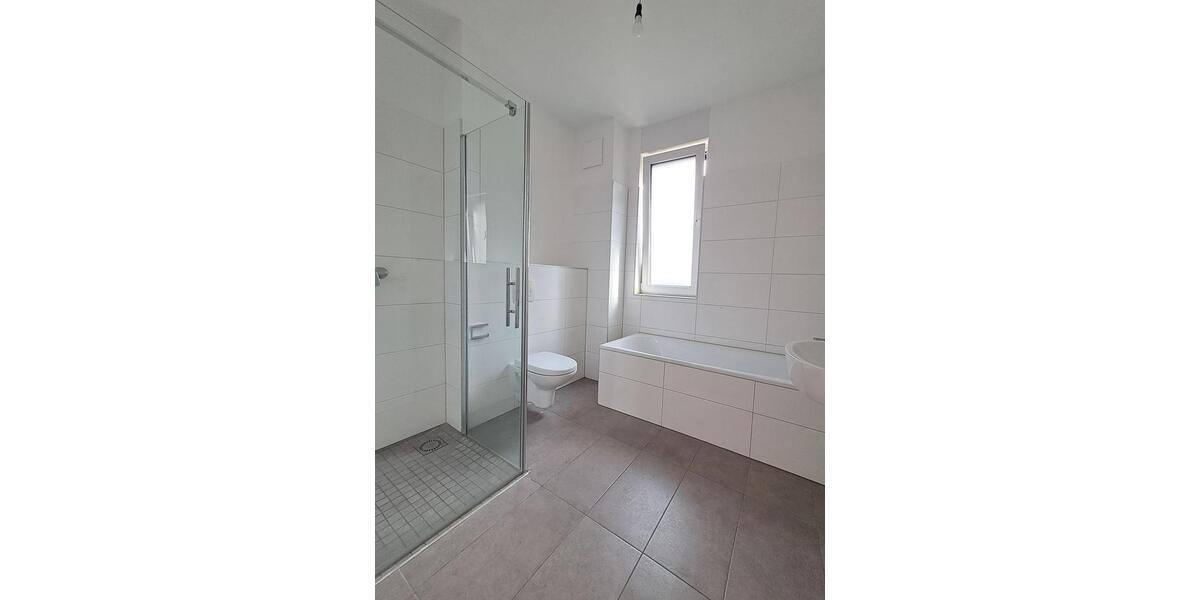 Erdgeschoßwohnung Peine - 3 Zimmer, 89 m&sup2;, 1.070&euro; | Angebot:24149505