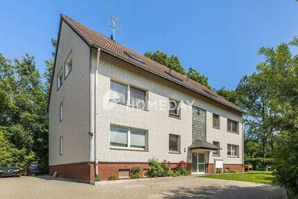 Charmante 3-Zimmer-Dachgeschosswohnung mit Keller, Garage und schönem Ausblick 3 zimmer