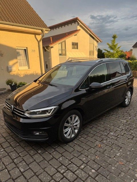 VW Touran 198.000 km 14.950 € Denkte 38321